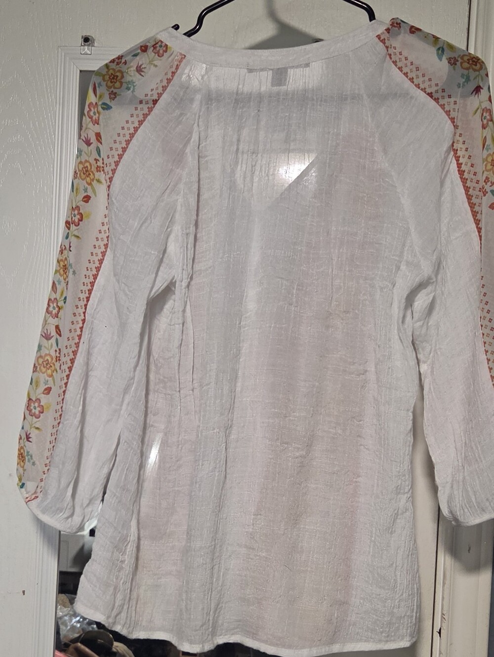 Valerie Stevens Boho White Button-Front Floral-Trim Casual Shirt - Picture 3 of 3